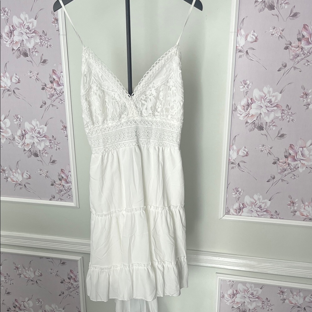 Elegant White Lace Dress